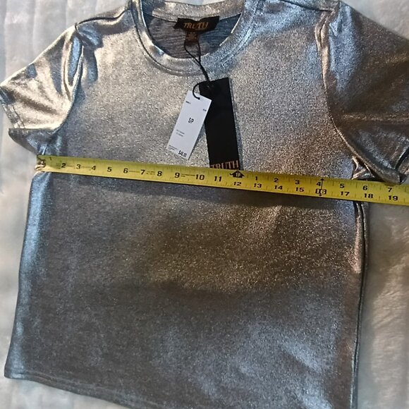 🎇🎊🎉🥂 HOT T-shirt by Truth - Picture 7 of 12